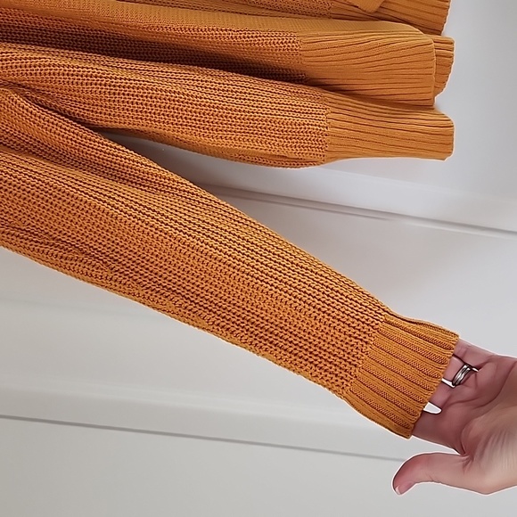 Urban Outfitters mustard yellow open knit cardigan with pockets! - Picture 4 of 9